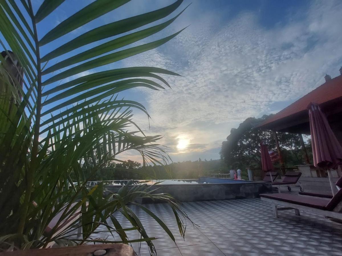 Innora Jungle Resort And Spa Batununggul エクステリア 写真