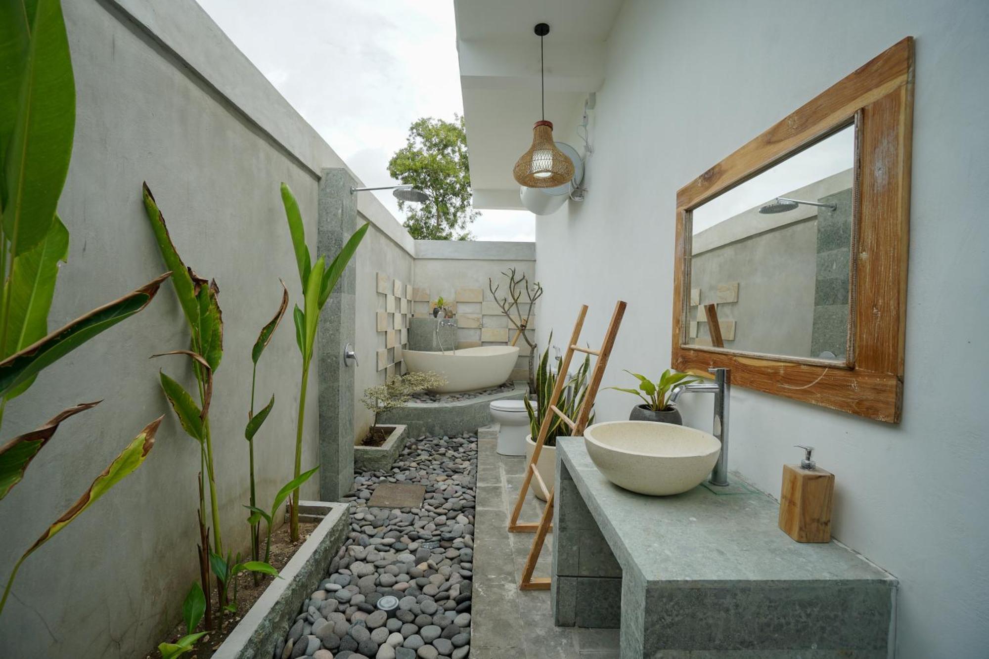 Innora Jungle Resort And Spa Batununggul エクステリア 写真