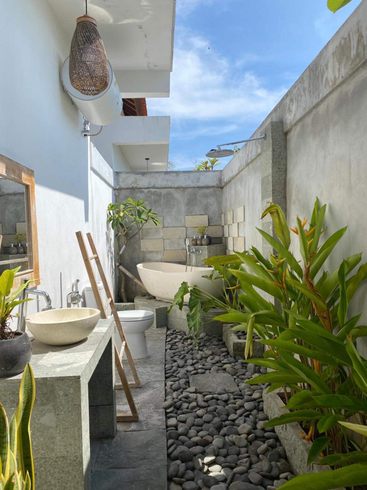 Innora Jungle Resort And Spa Batununggul エクステリア 写真
